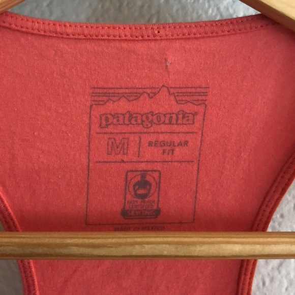 Patagonia Regular Fit Salmon Pink Logo Racrerback Tank Top Size M - Picture 4 of 6